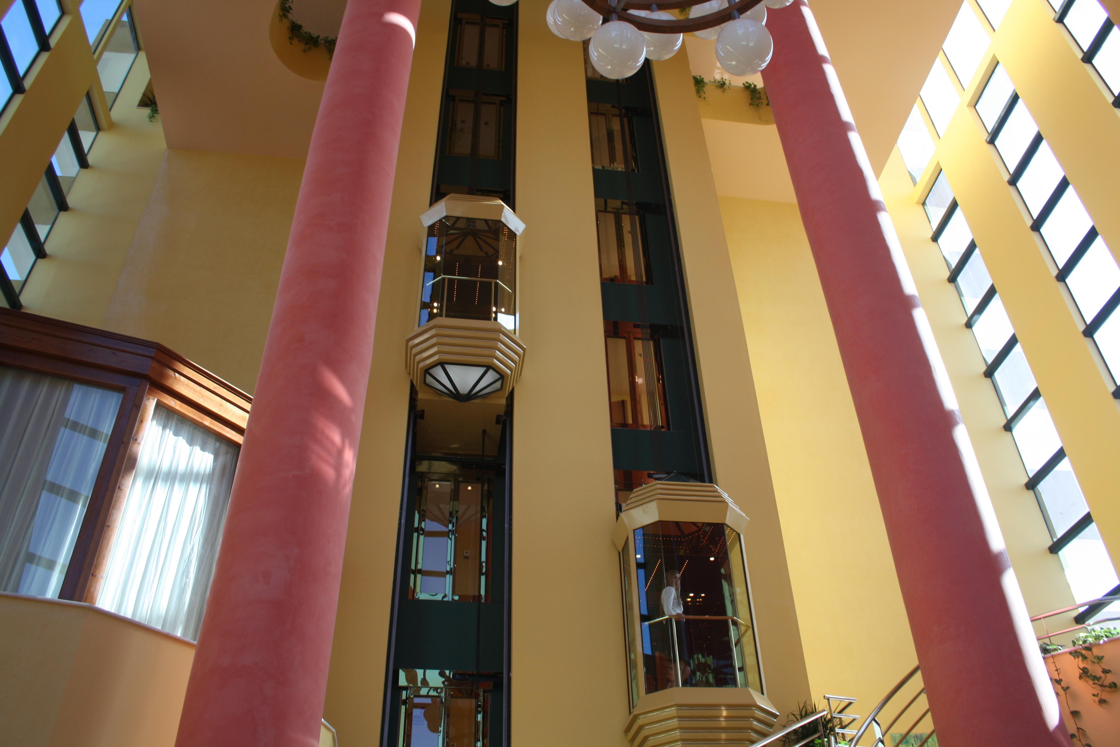 Hotel Senator 4*