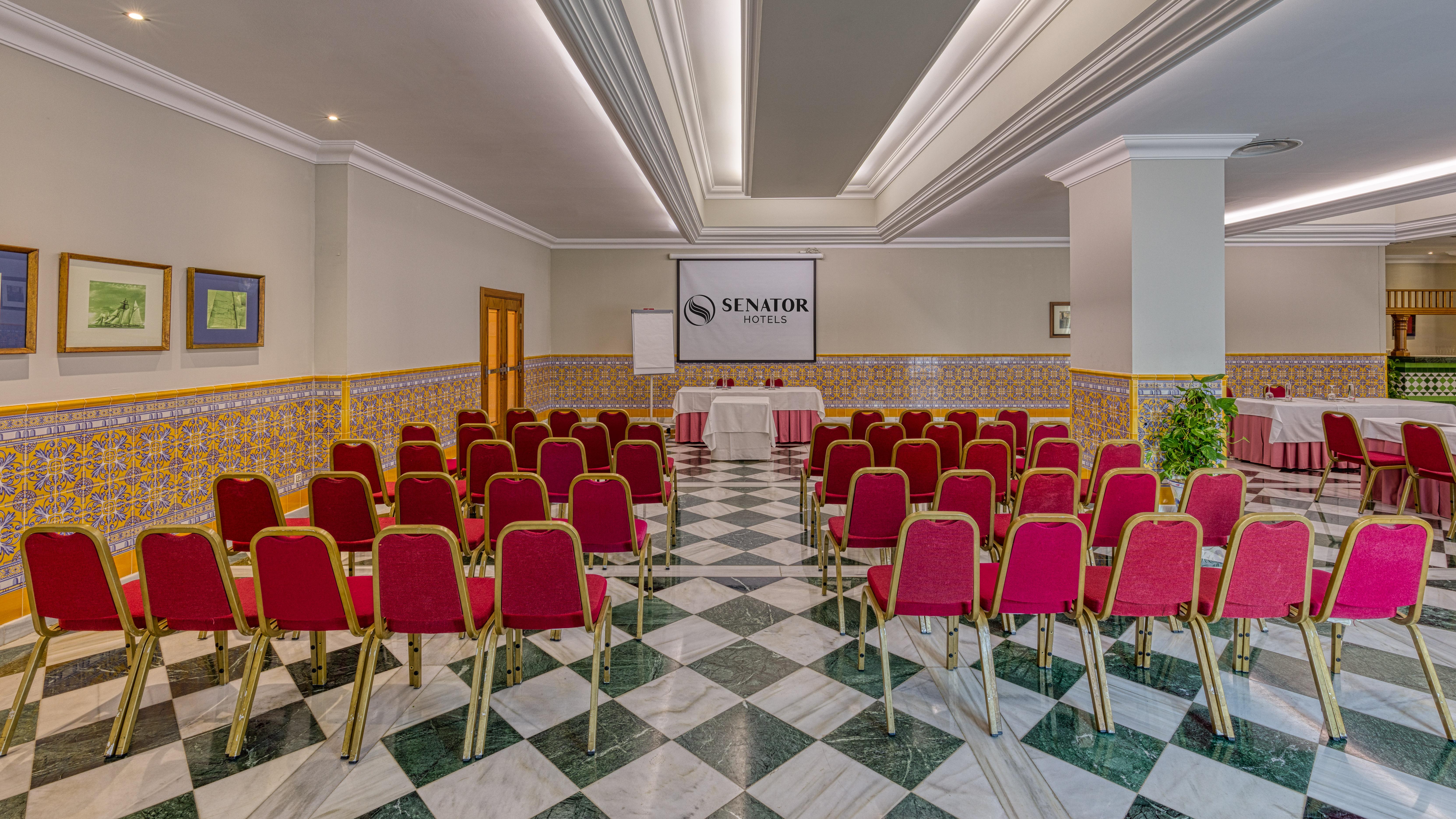 Senator Hotel 4*